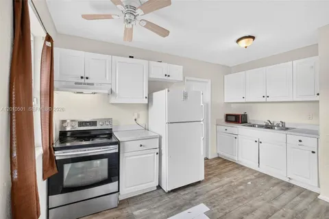$350,000 | 2437 Northwest 20th Street, Fort Lauderdale, FL 33311