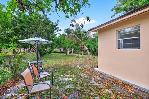 $350,000 | 2437 Northwest 20th Street, Fort Lauderdale, FL 33311