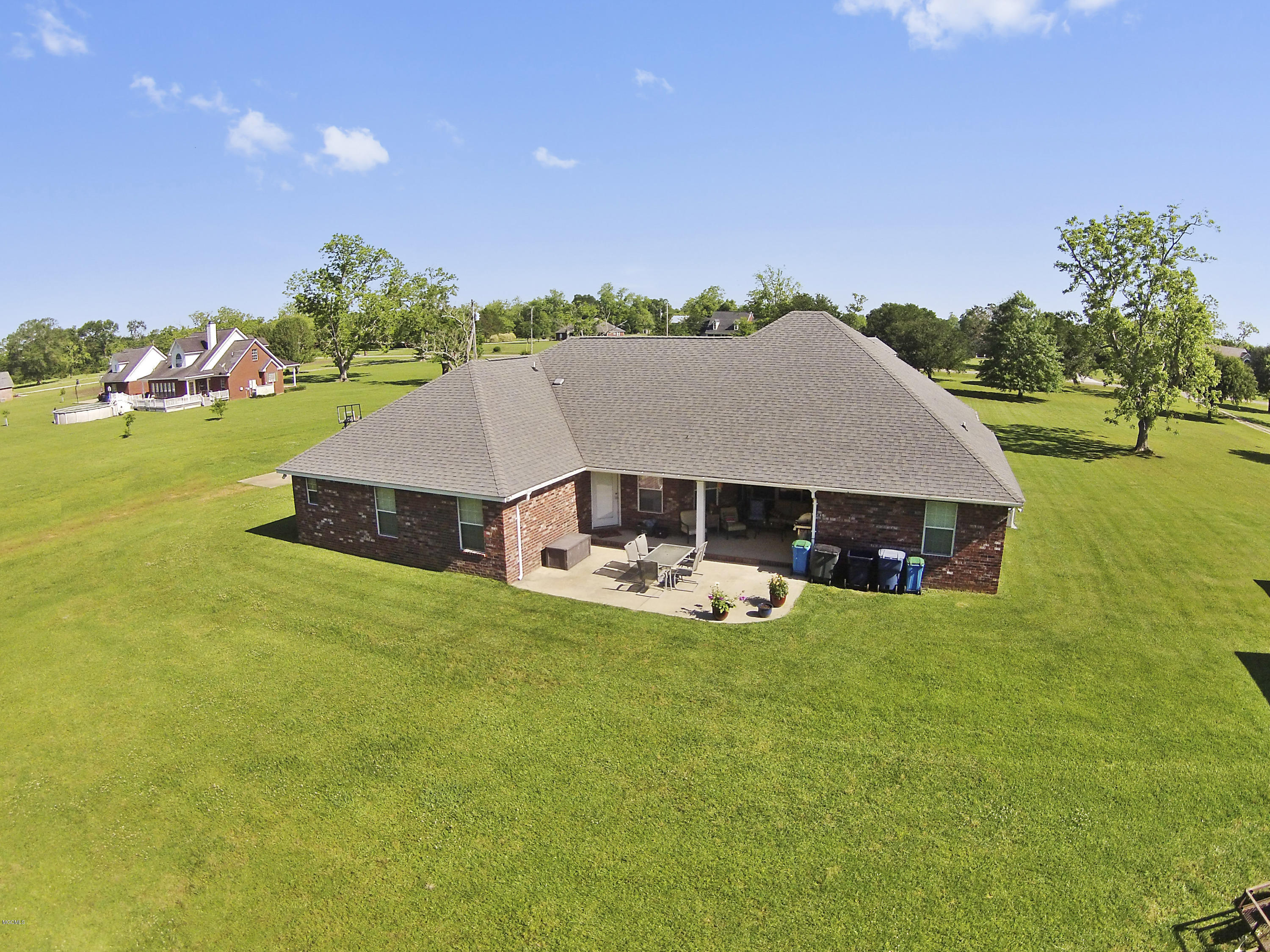 8004 Pecan Ridge Drive Moss Point, MS 39562 - Photo 4 of 20 012