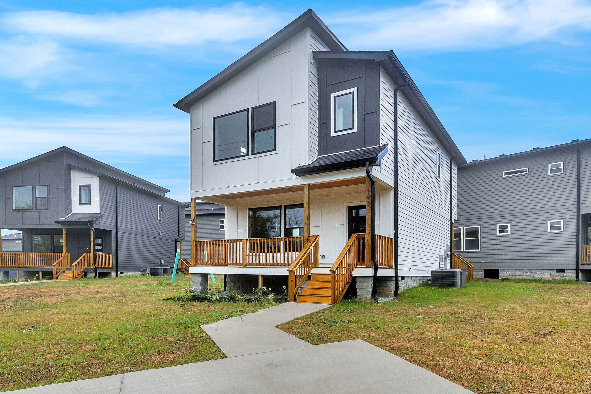 193 Paragon Mills Road Nashville, TN 37211 - Photo 3 of 31 a view of a house with a patio