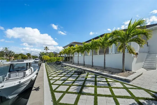 $3,750,000 | 1643 Stanford Lane, Sarasota, FL 34231