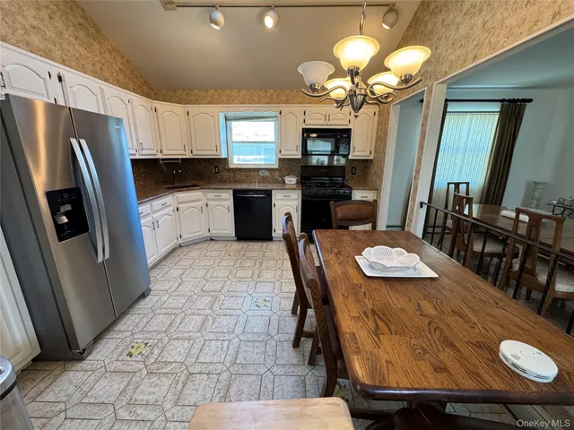 $3,500 | Undisclosed Address, Bethpage, NY 11714