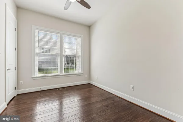 $5,600 | 42058 Barrymoore Place, Chantilly, VA 20152