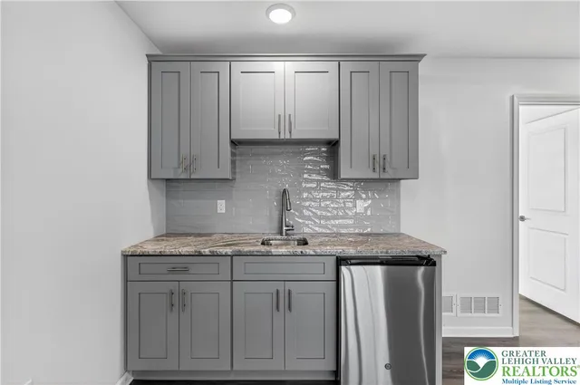 $595,000 | 2850 Jefferson Street, Bethlehem, PA 18020