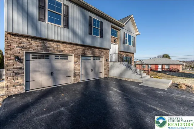 $595,000 | 2850 Jefferson Street, Bethlehem, PA 18020