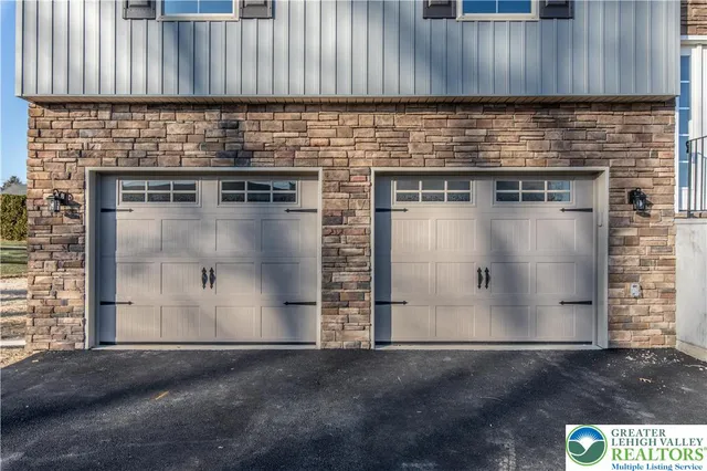 $595,000 | 2850 Jefferson Street, Bethlehem, PA 18020