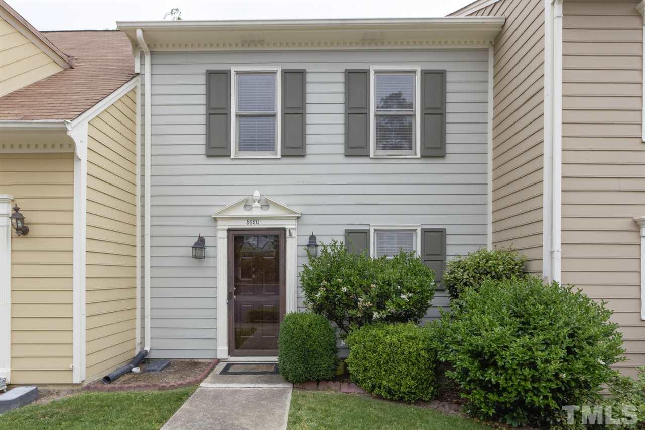 5620 Split Oak Way Raleigh, NC 27609 - Photo 1 of 24 Excellent Raleigh Location! Neighborhood amenities include pool, dog park and walking trails
