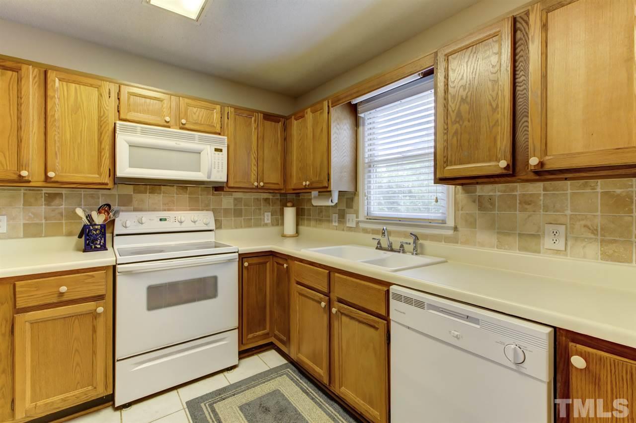 5620 Split Oak Way Raleigh, NC 27609 - Photo 3 of 24 Gallery Image 3