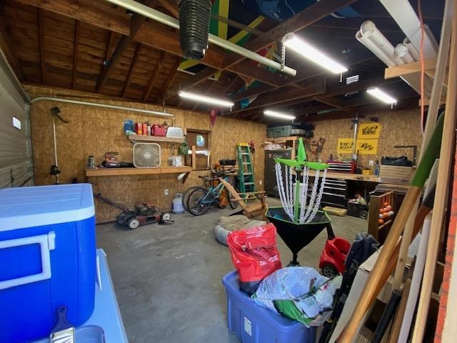 4787 Flamingo Road Memphis, TN 38117 - Photo 16 of 18 a view of a room with gym equipment