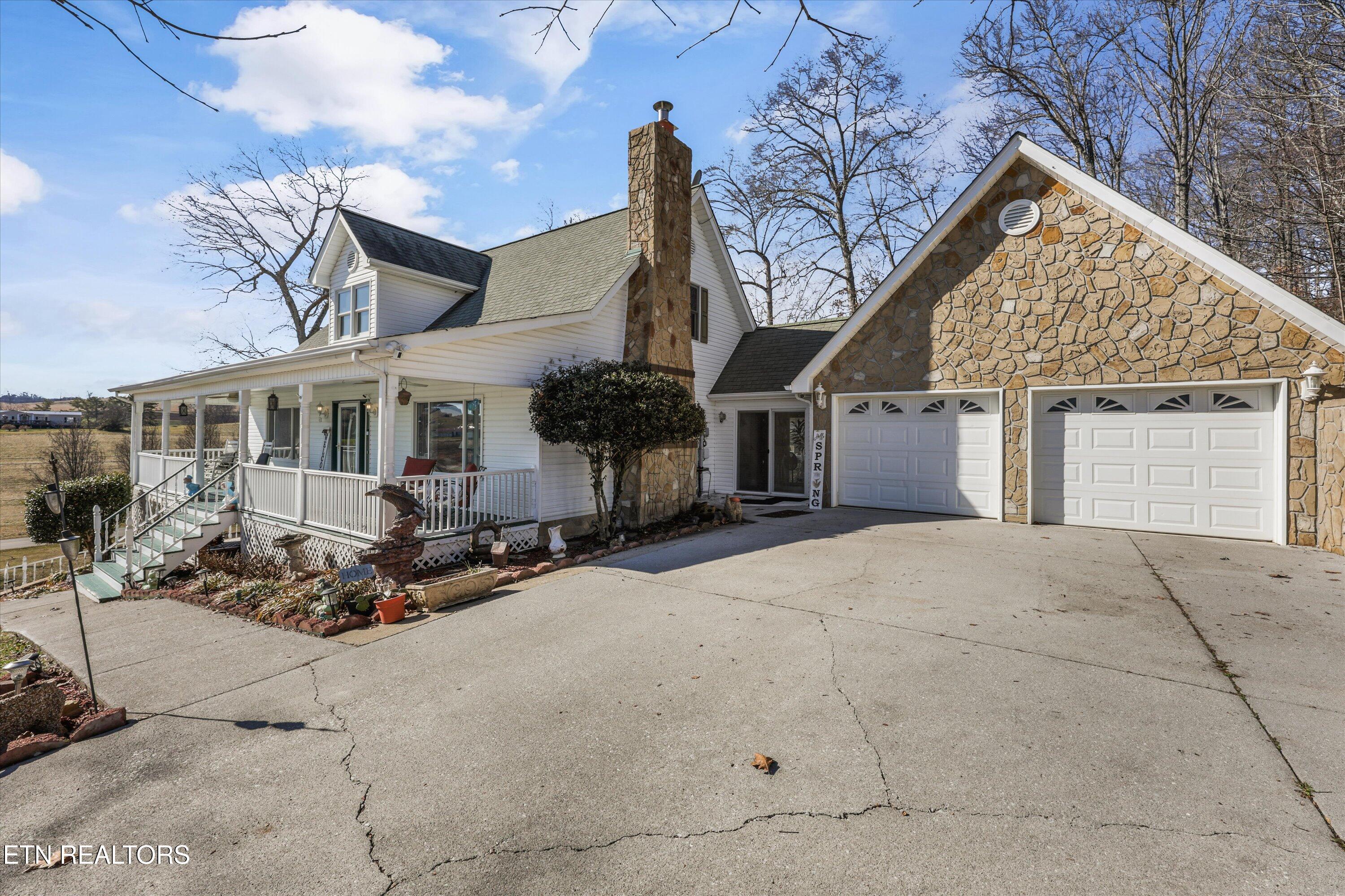 133 Rolling Hills Rutledge, TN 37861 - Photo 33 of 45 Attached 2 Car Garage