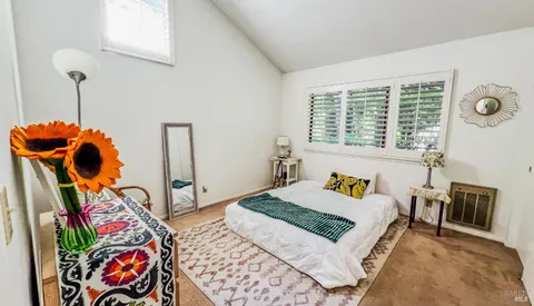 $390,000 | 17239 Verba Lane, Guerneville, CA 95446