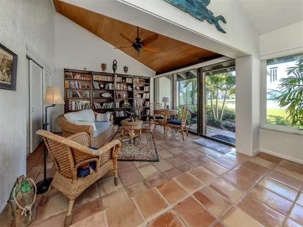 $519,000 | 786 Sarabay Road, Unit 19, Osprey, FL 34229