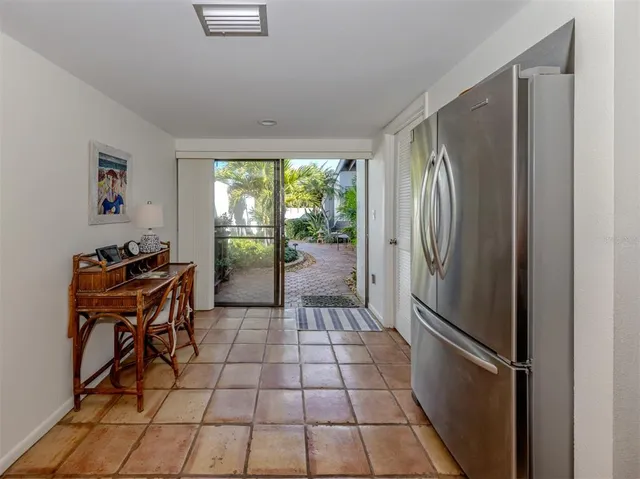 $579,000 | 786 Sarabay Road, Unit 19, Osprey, FL 34229