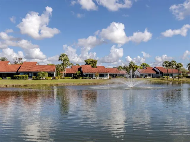 $579,000 | 786 Sarabay Road, Unit 19, Osprey, FL 34229