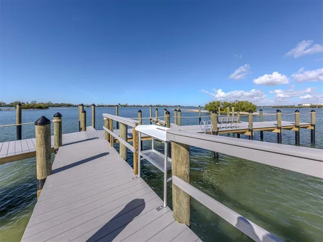 $579,000 | 786 Sarabay Road, Unit 19, Osprey, FL 34229