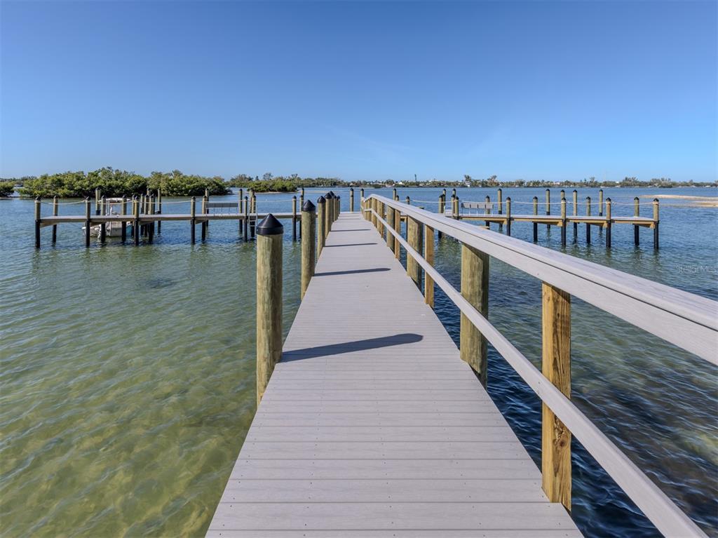 786 Sarabay Road, Unit 19 Osprey, FL 34229 - Photo 9 of 60