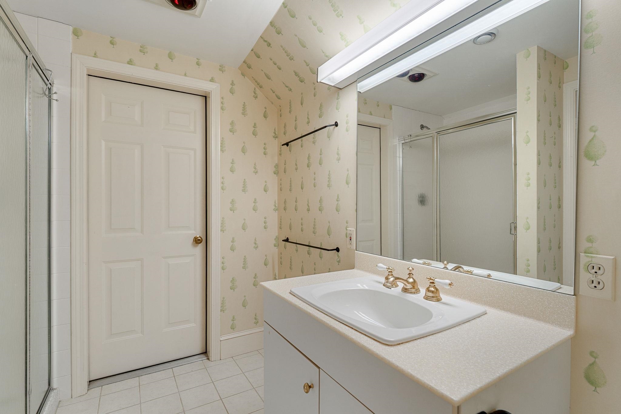 593 Red Barn Road Hartford, VT 05001 - Photo 30 of 50