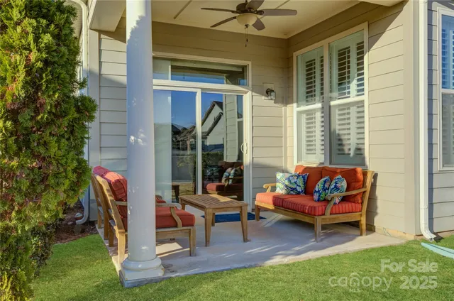 $638,000 | 15511 Lake Ridge Road, Charlotte, NC 28278