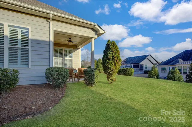 $638,000 | 15511 Lake Ridge Road, Charlotte, NC 28278