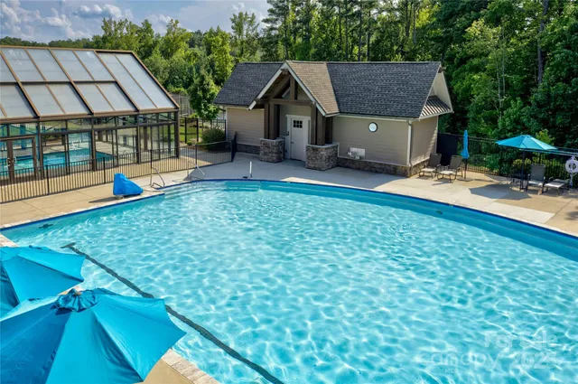 $638,000 | 15511 Lake Ridge Road, Charlotte, NC 28278