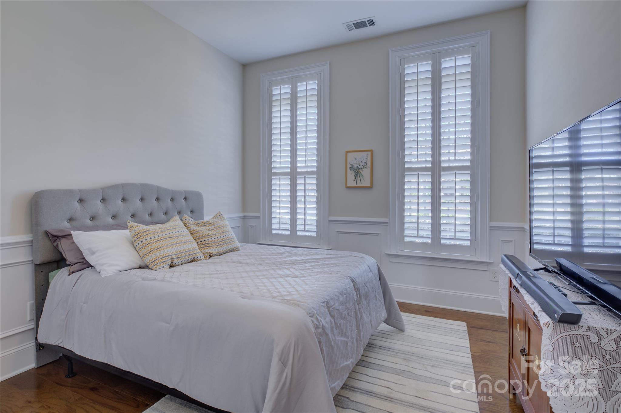 15511 Lake Ridge Road Charlotte, NC 28278 - Photo 7 of 48