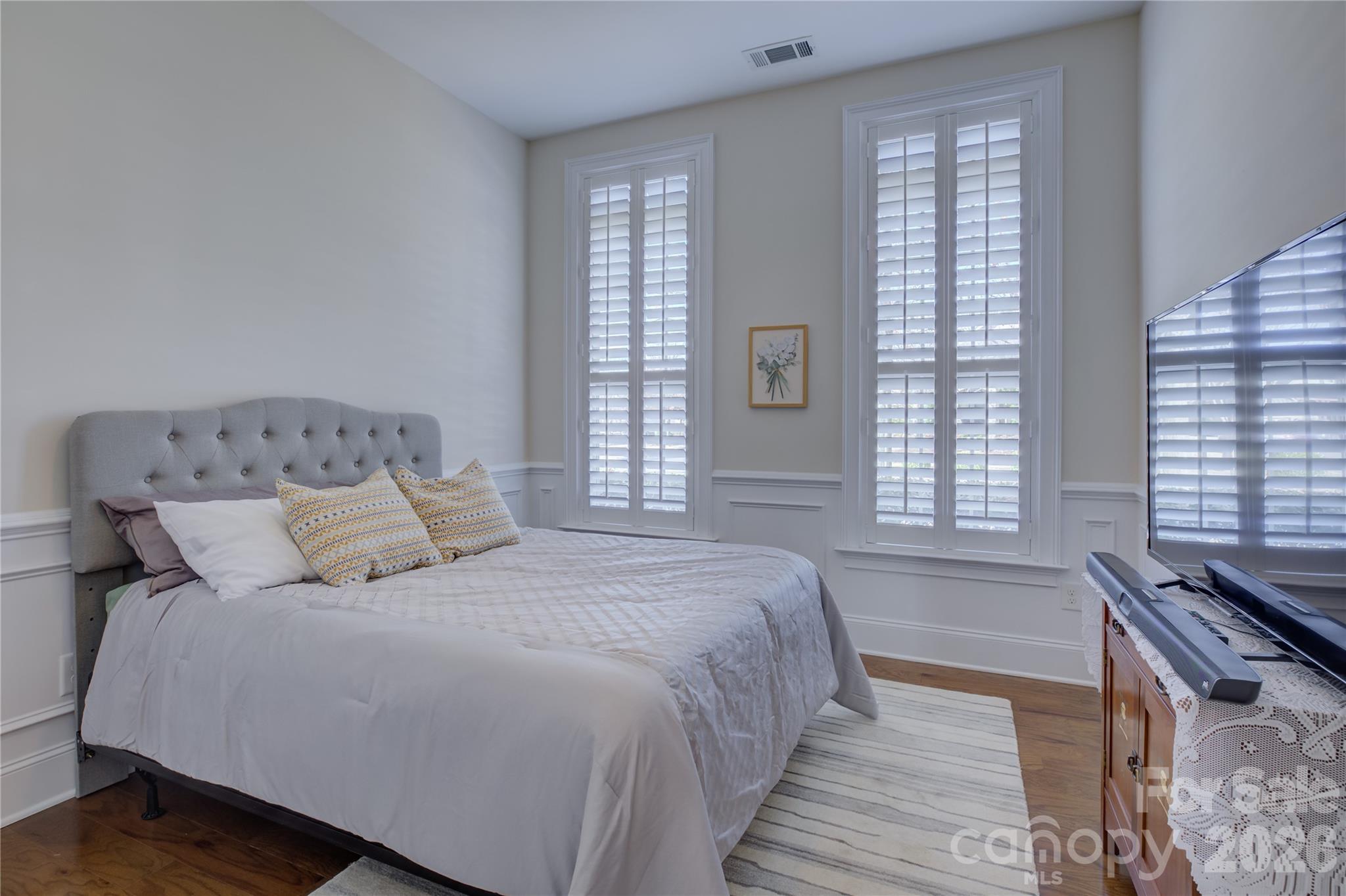 15511 Lake Ridge Road Charlotte, NC 28278 - Photo 7 of 46