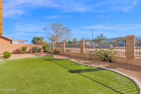 $495,000 | 907 East Gary Lane, Phoenix, AZ 85042