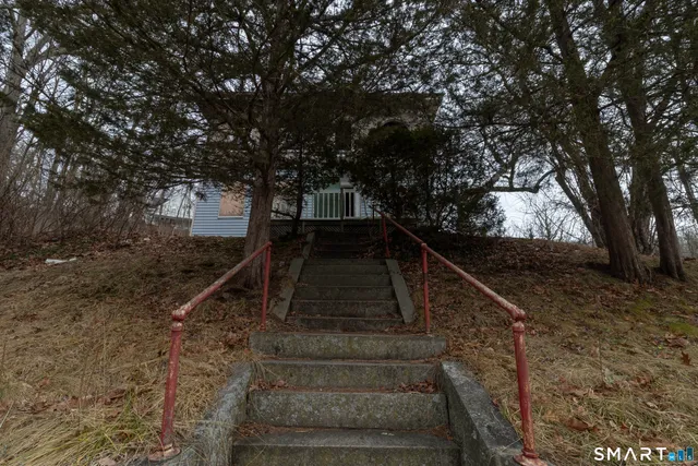 $159,000 | 76 Laurel Hill Avenue, Norwich, CT 06360