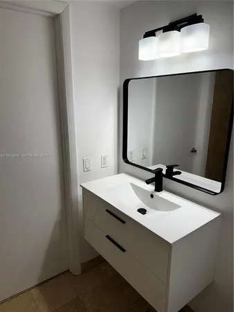 $4,100 | 350 South Miami Avenue, Unit 1704, Miami, FL 33130