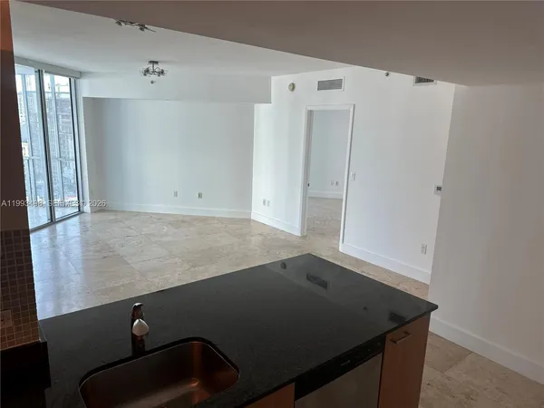$4,100 | 350 South Miami Avenue, Unit 1704, Miami, FL 33130