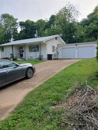$99,900 | 901 Maple Street, Doniphan, MO 63935