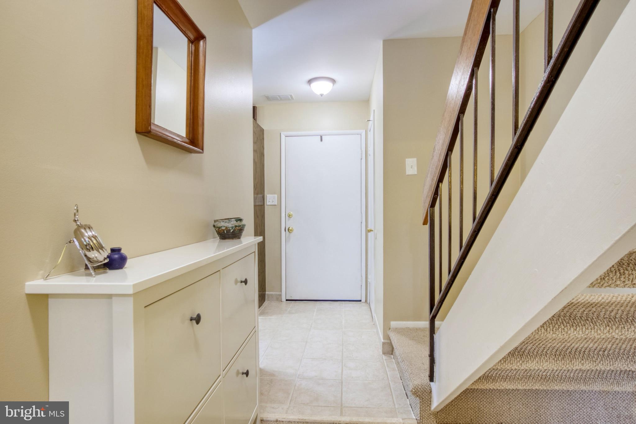 2156 Cartwright Place Reston, VA 20191 - Photo 6 of 35 Gallery Image 6