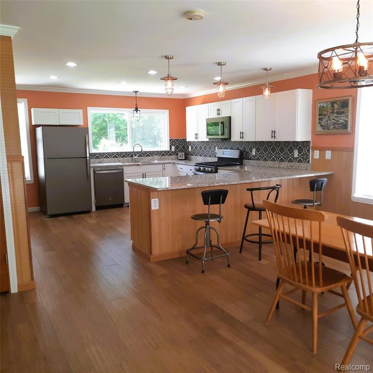 40880 Harris Road Belleville, MI 48111 - Photo 8 of 21