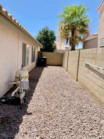 $2,550 | 16423 North 39th Street, Phoenix, AZ 85032