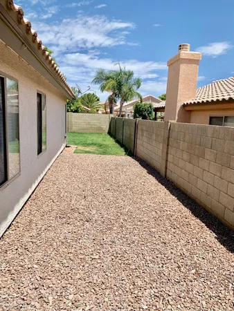 $2,550 | 16423 North 39th Street, Phoenix, AZ 85032
