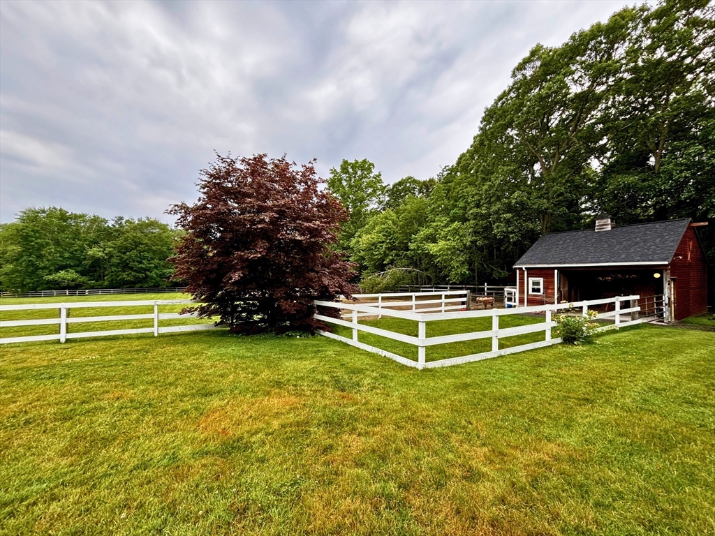 455 Sodom Road Westport, MA 02790 - Photo 6 of 39