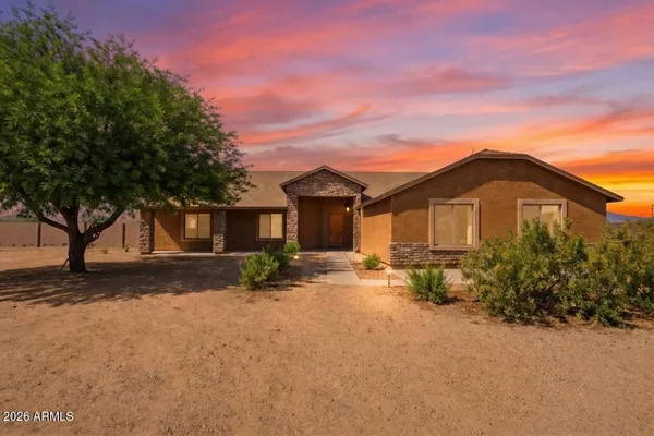 $1,000,000 | 32324 Apache Avenue, San Tan Valley, AZ 85144