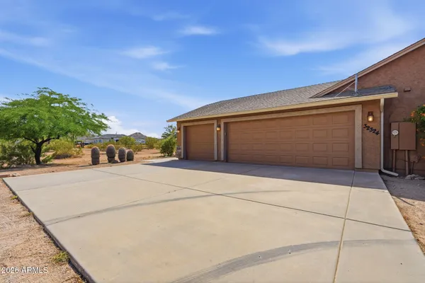 $1,000,000 | 32324 Apache Avenue, San Tan Valley, AZ 85144