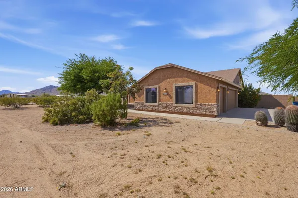 $1,000,000 | 32324 Apache Avenue, San Tan Valley, AZ 85144