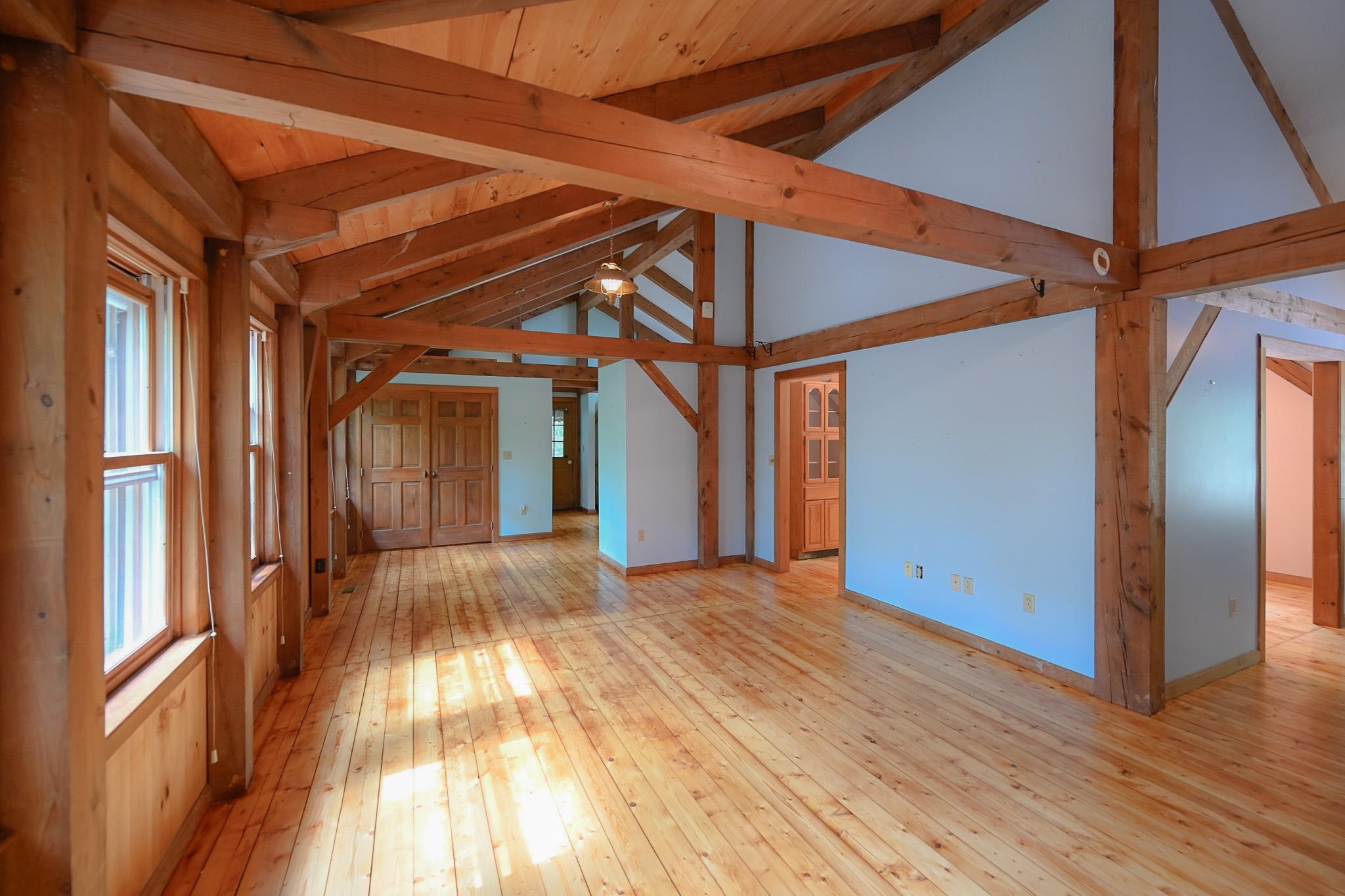 245 Lower Straw Road Hopkinton, NH 03229 - Photo 3 of 40