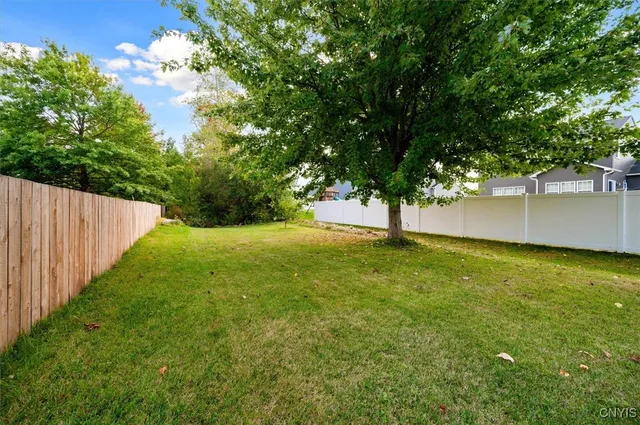 $339,000 | 8655 Bayview Drive, Cicero, NY 13039