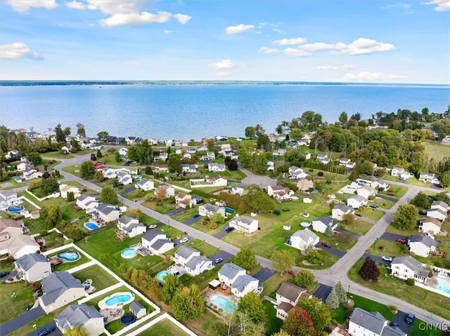 $339,000 | 8655 Bayview Drive, Cicero, NY 13039