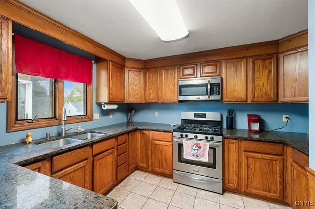 $339,000 | 8655 Bayview Drive, Cicero, NY 13039