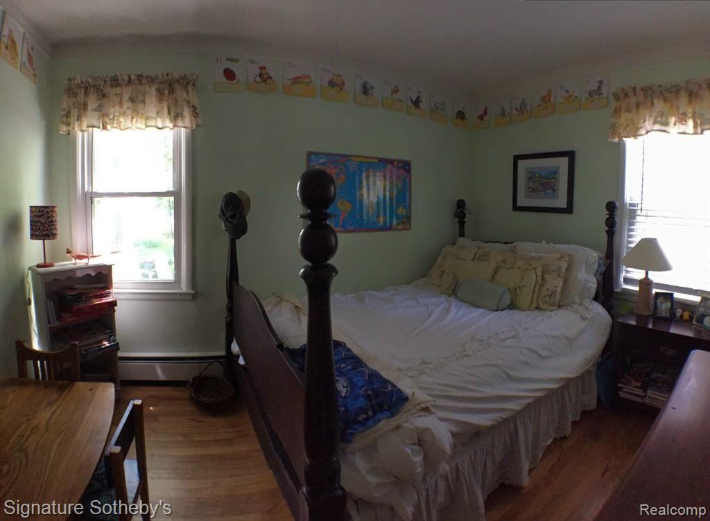 66 Devonshire Road Pleasant Ridge, MI 48069 - Photo 15 of 31 First Floor Bedroom