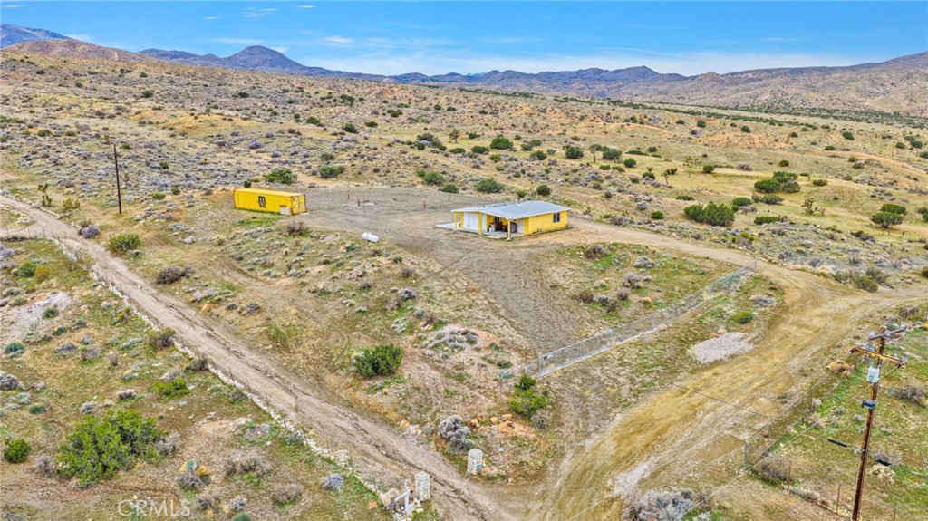 25333 Valley View Road Apple Valley, CA 92308 - Photo 28 of 37 a view of city and mountain