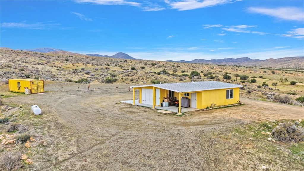 25333 Valley View Road Apple Valley, CA 92308 - Photo 35 of 37 a view of a lake with a mountain in the background