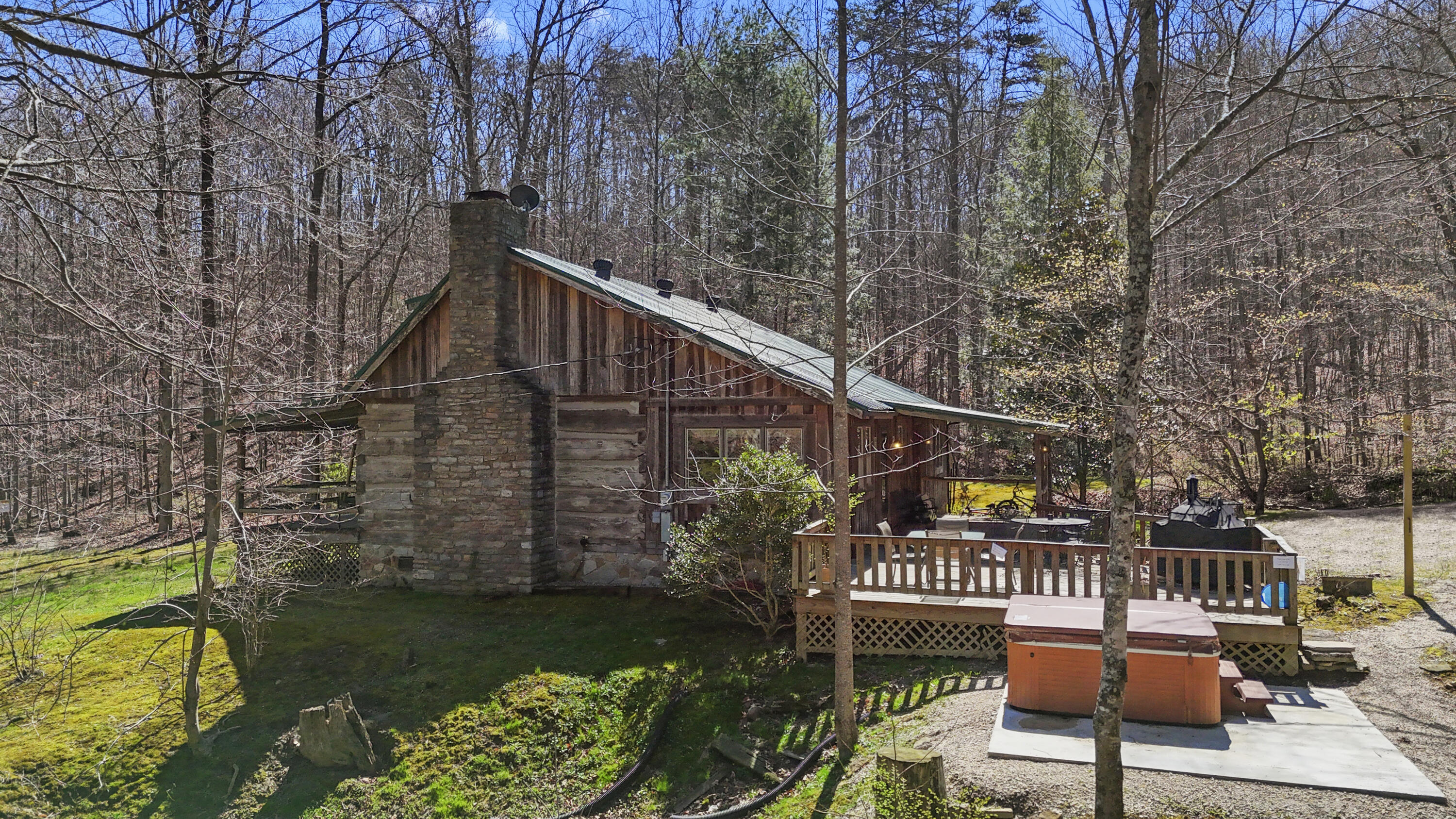 155 Chaneyville Road Stanton, KY 40380 - Photo 1 of 46 DJI_20260324125224_0025_D