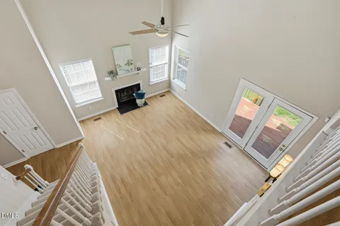 a view of entryway with a front door