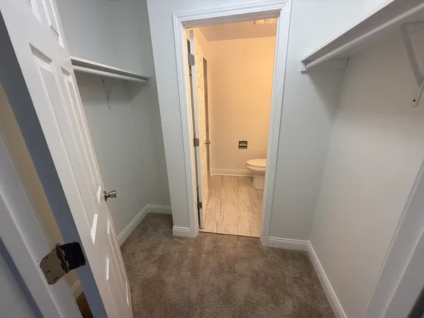 $2,500 | 110 North Kenilworth Avenue, Unit 4E, Oak Park, IL 60301