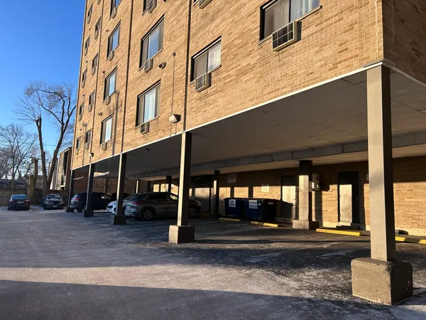 $2,500 | 110 North Kenilworth Avenue, Unit 4E, Oak Park, IL 60301
